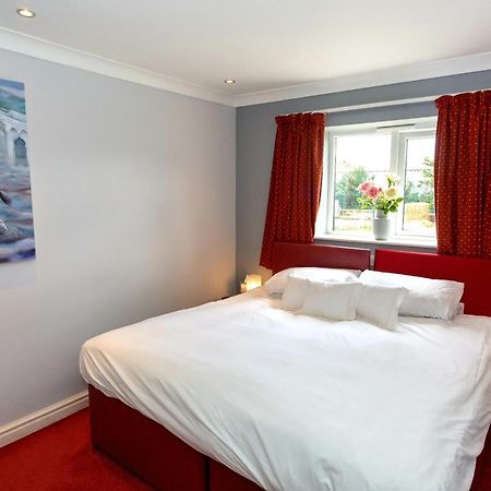 Lenox Farm Bed and Breakfast Hale  Εξωτερικό φωτογραφία
